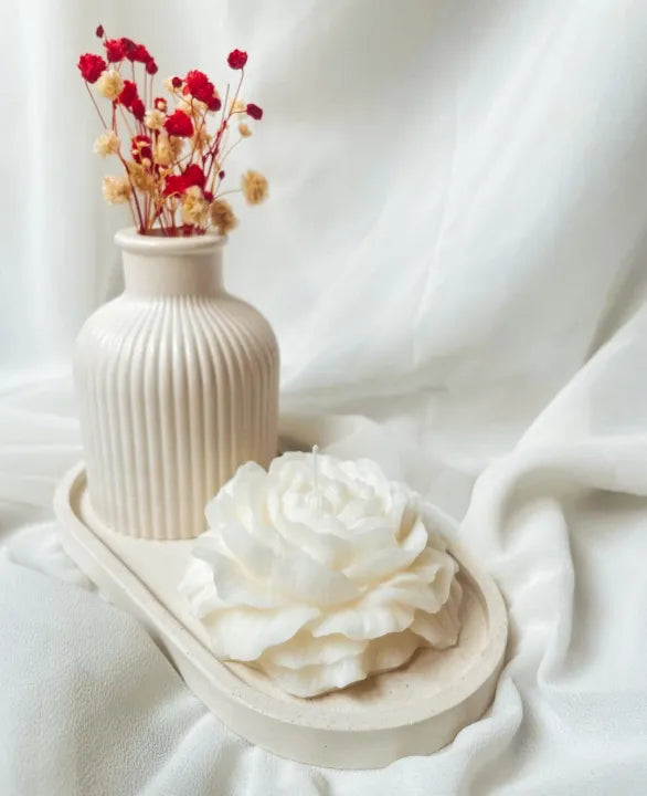 set of 3 (1 mini flowers vase +1 ovel tray +1 poney rose flower candle)