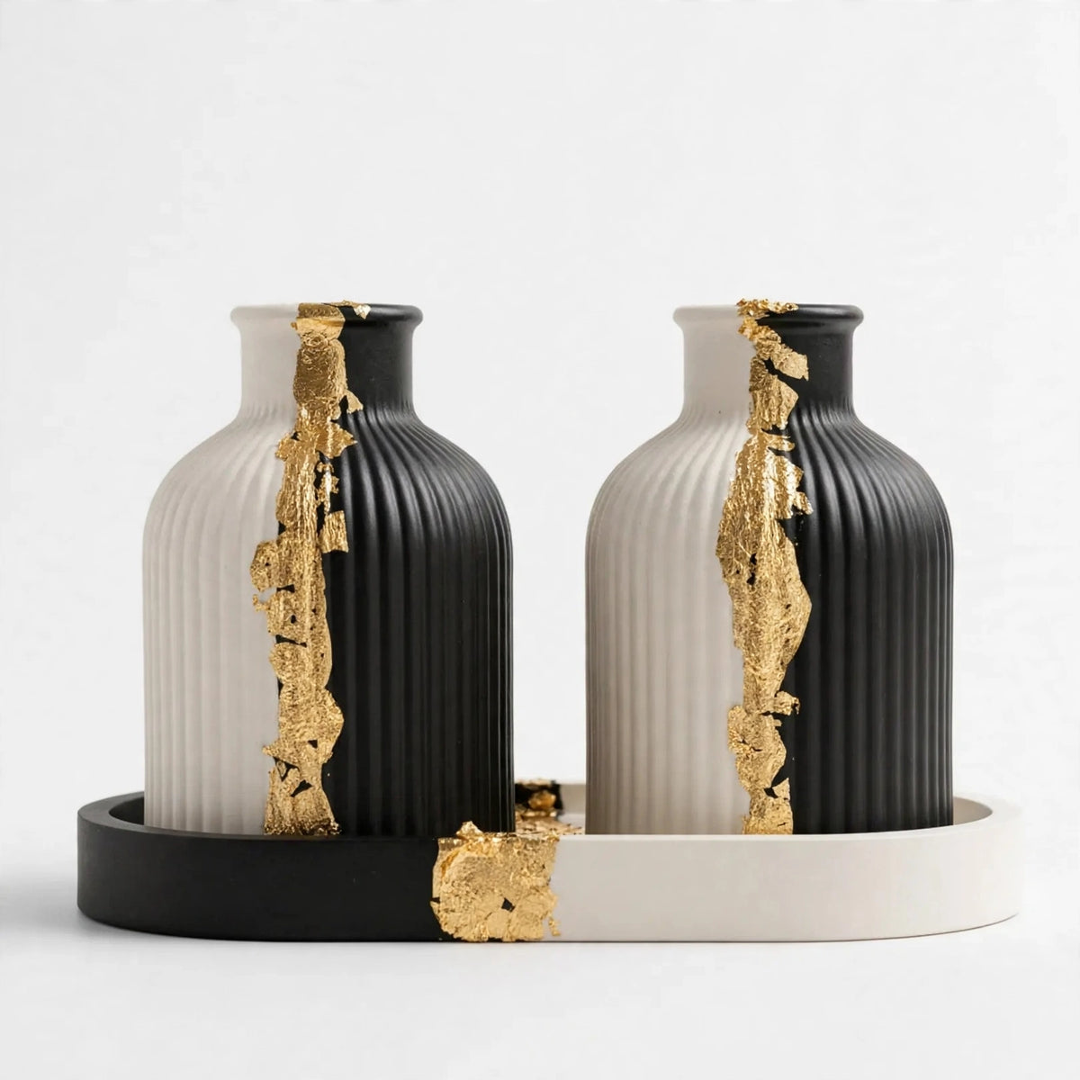 Luxury Black & White Ceramic Vase Set with Gold Accents - Ribbed Decorative Vases with Tray (Set of 2)